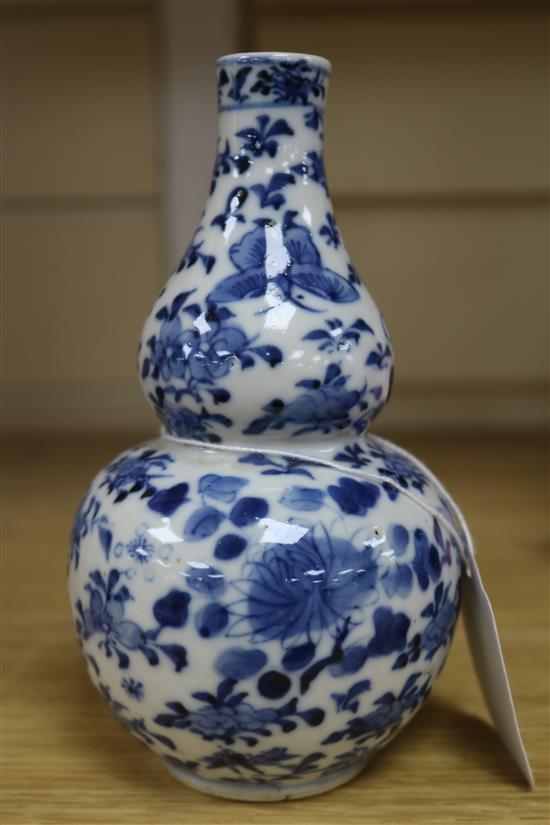 A Chinese blue and white gourd vase, 19th century